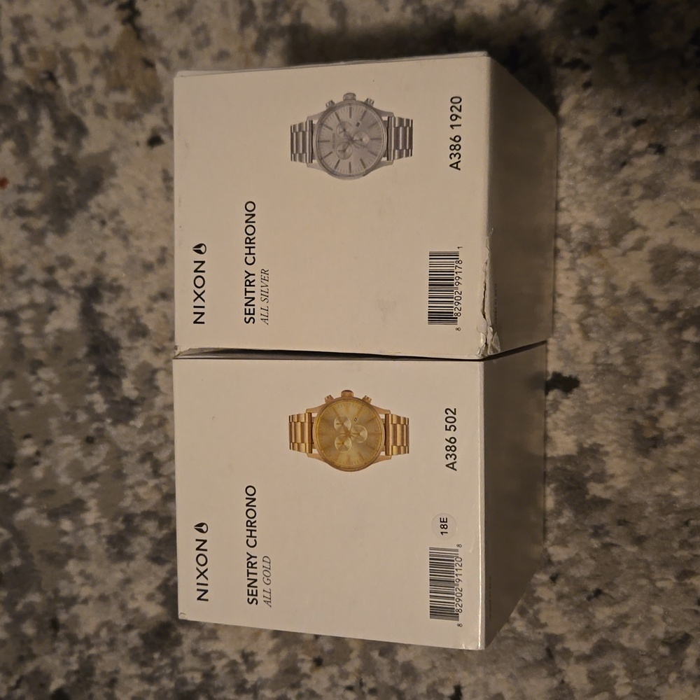 Nixon sentry chrono watches